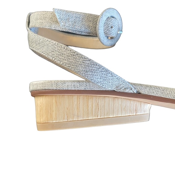 Enzo Angiolini NWT Grey Strappy Sandals 6.5 - Picture 3 of 12